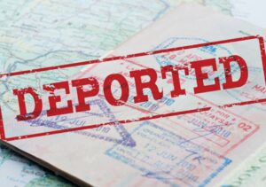 Кто заплатит за депортацию? В России предлагают новую схему финансирования