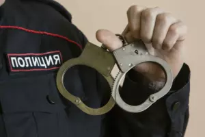 Уральский экзамен с “подсказками”: Директор центра тестирования мигрантов арестована за организацию ОПГ