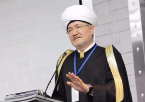 Глава ДУМ РФ призвал защитить детей мигрантов, не принятых в школы