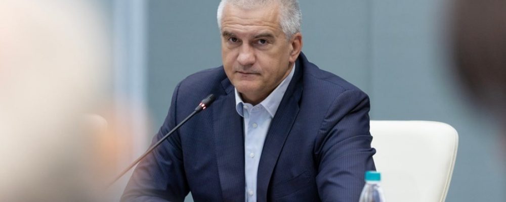 Сергей Аксёнов: Қримда фақат қурилиш ва туризмда мигрантлар ишлай олади