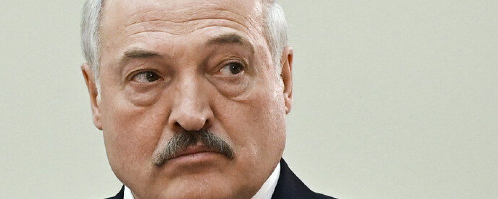 Лукашенко: "Беларусь мигрантларни қабул қилишга тайёр, улар бизнинг одамимиз"